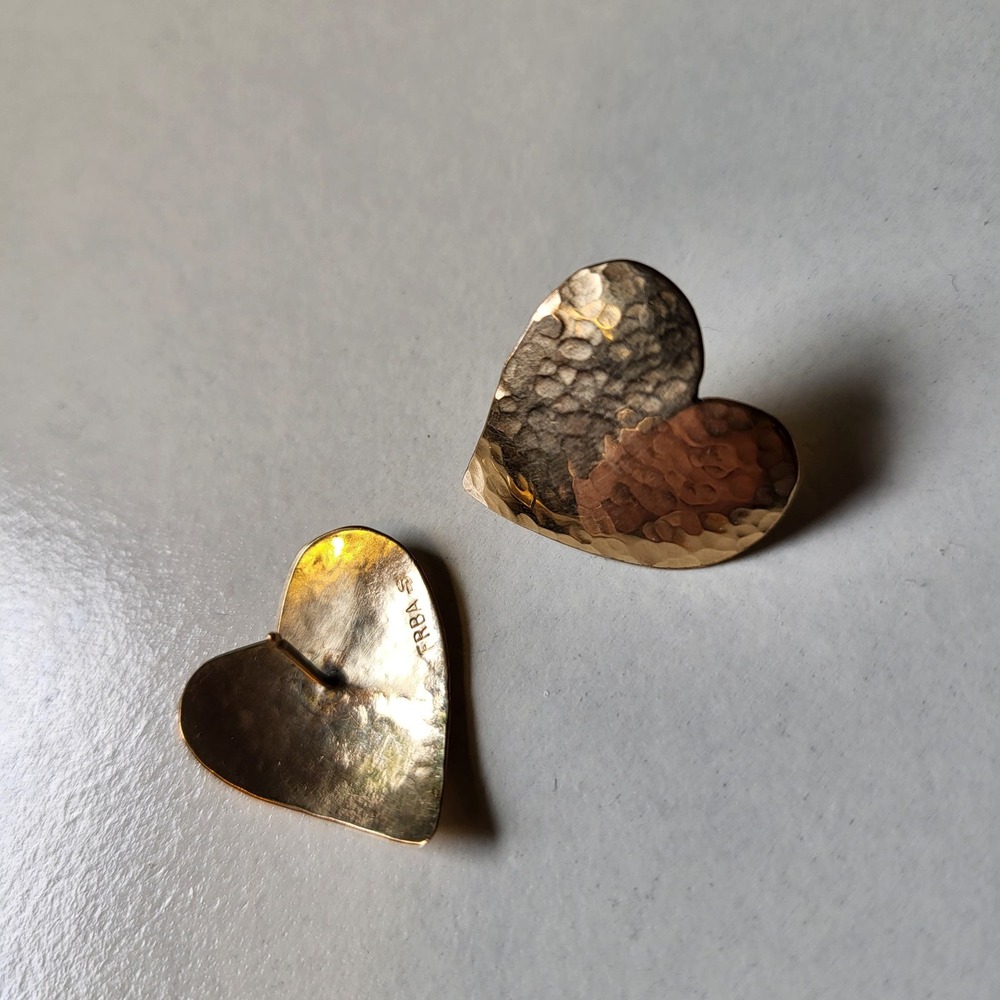 ERBA Hammered Heart Stud Earrings Women Gold Tone Textured Post Back - Picture 3 of 7